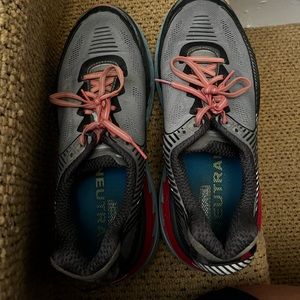 HOKA BONDI 5 size 10.5